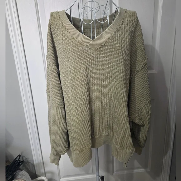 American Eagle Outfitters XL SERIOUSLY lived In  Over Sized Waffle Knit Sweater - Picture 3 of 8